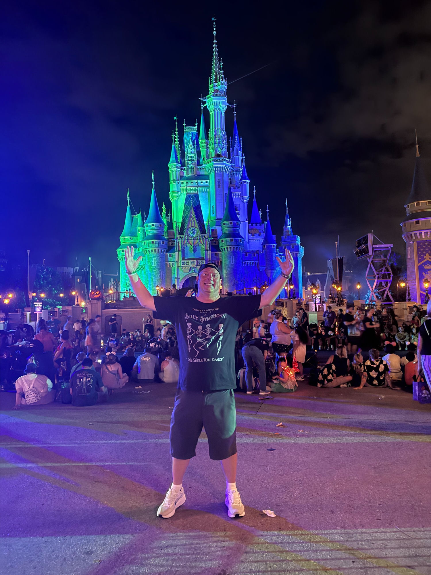 Travis — Theme Park VIP Expert